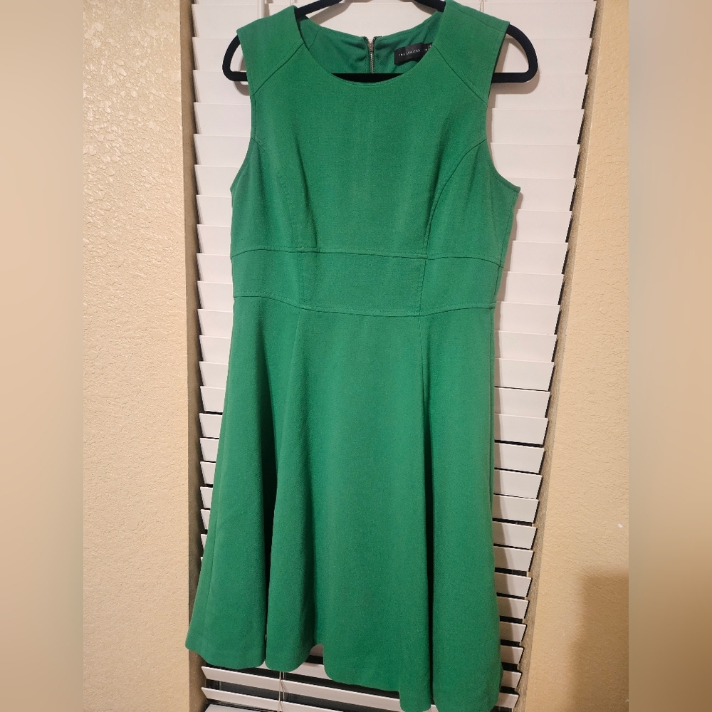 the limited Green Sleeveless Dress